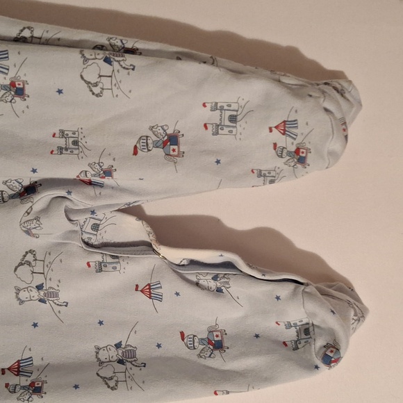 Rare!Kissy Kissy 6-9 Month Baby Boy Blue Footed Onsie Knights and Horses Softest - Picture 6 of 9